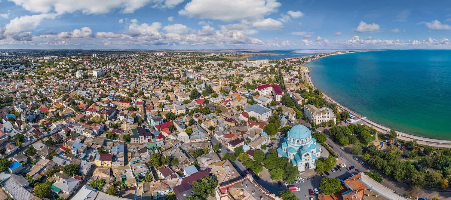 Евпатория и круглогодичный курорт «Золотые пески России»